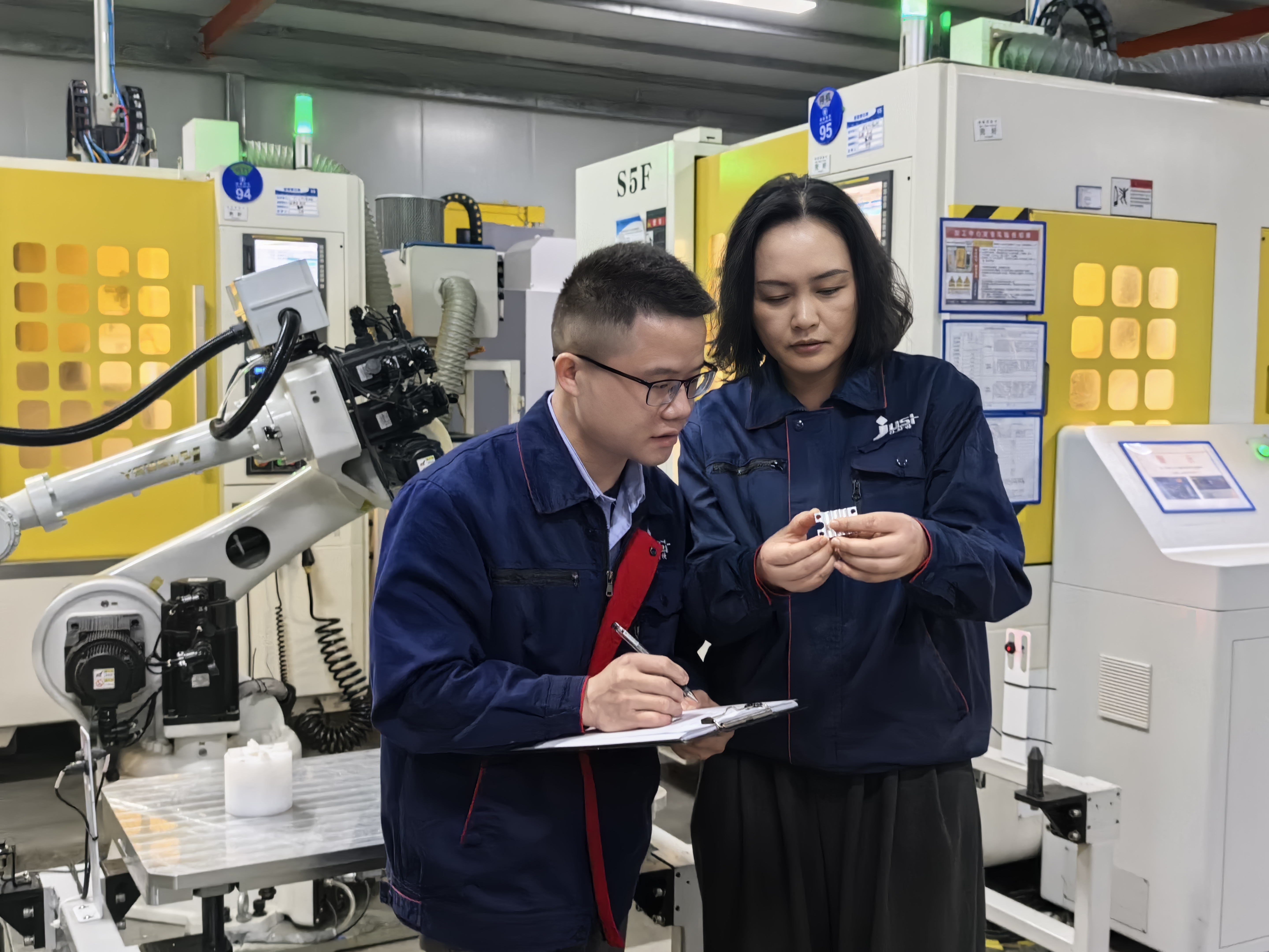 校友风采｜匠心筑梦 实干争先——致敬北航经管学院优秀校友全国五一劳动奖章获得者
